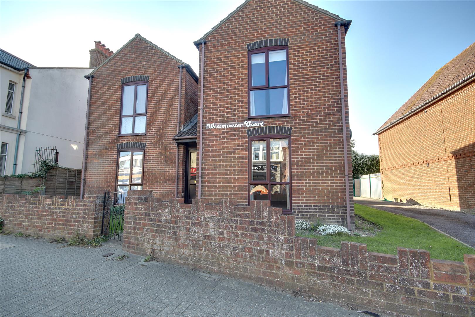 Flat - Studio | South Street, Lancing | Let Agreed